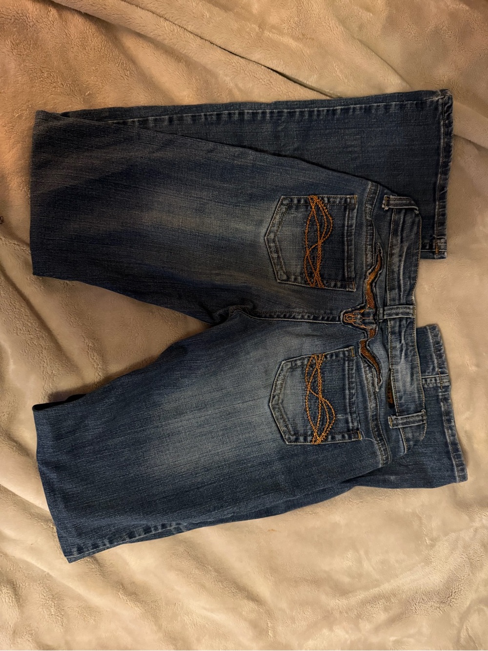 Cowgirl Tuffs- dark wash w long horn embroider back 27/L